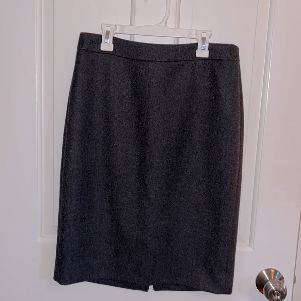 Women’s J.Crew Size 4 Grey Pencil Skirt
